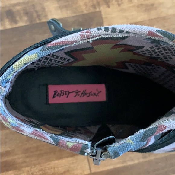 Betsey Johnson Booties - Picture 3 of 5